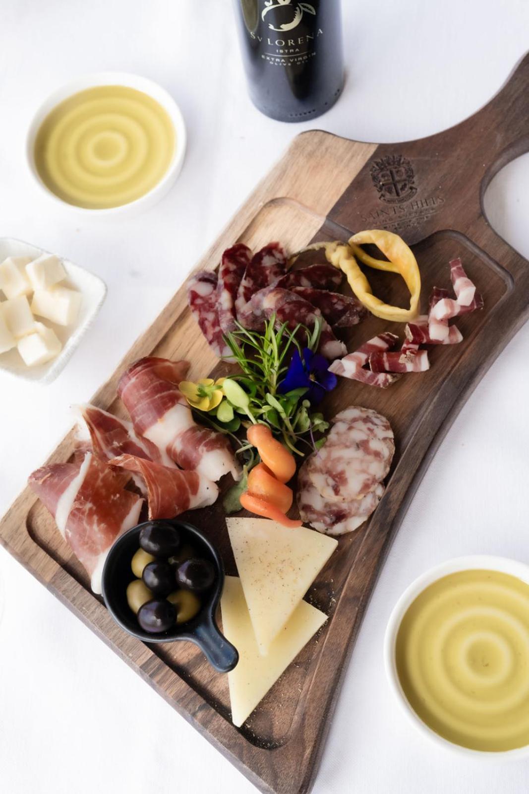 Višnjan Saints Hills Cantina المظهر الخارجي الصورة