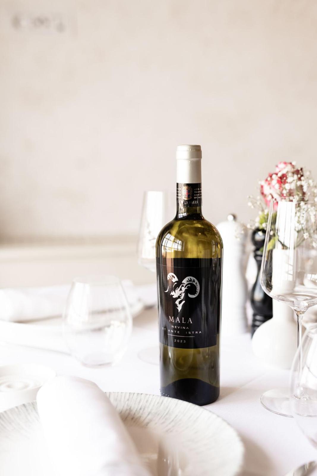 Višnjan Saints Hills Cantina المظهر الخارجي الصورة